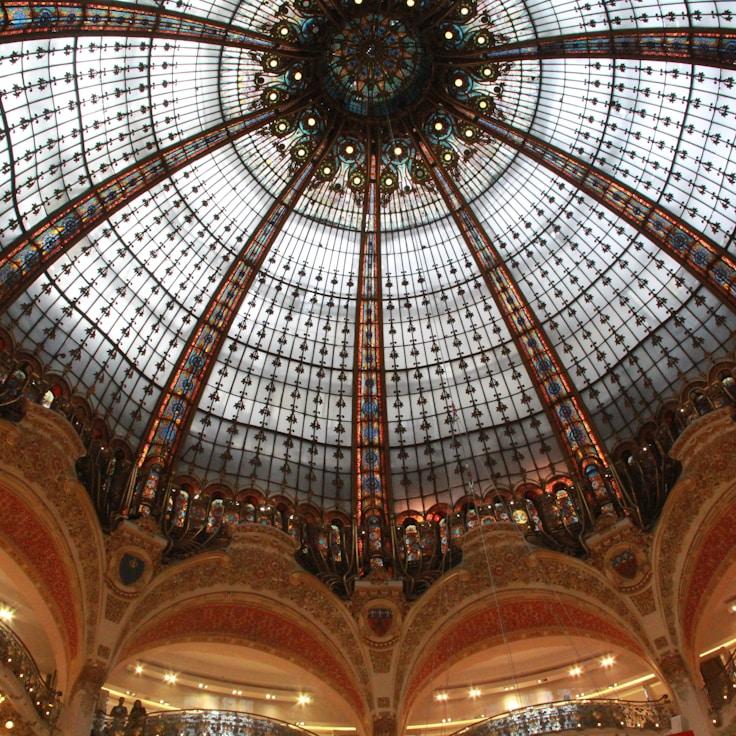 Dining out as an expat family in United Kingdom